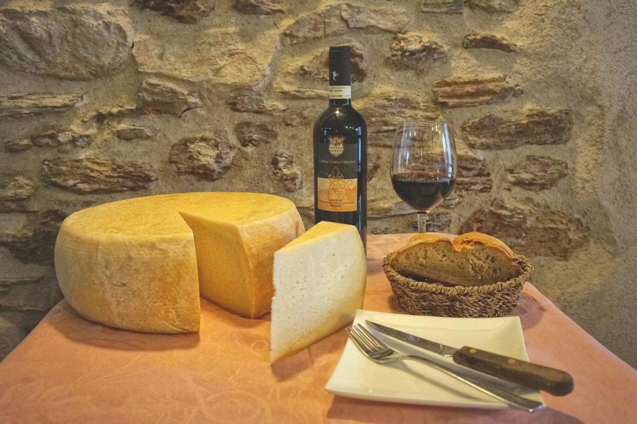 Pensione Albergo Diffuso Ceaglio Valle Maira Marmora Eksteriør billede