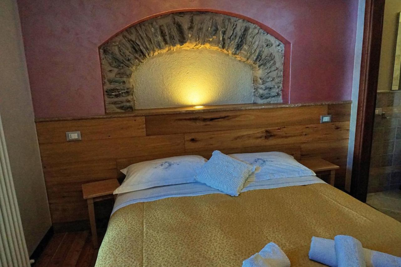 Pensione Albergo Diffuso Ceaglio Valle Maira Marmora Eksteriør billede